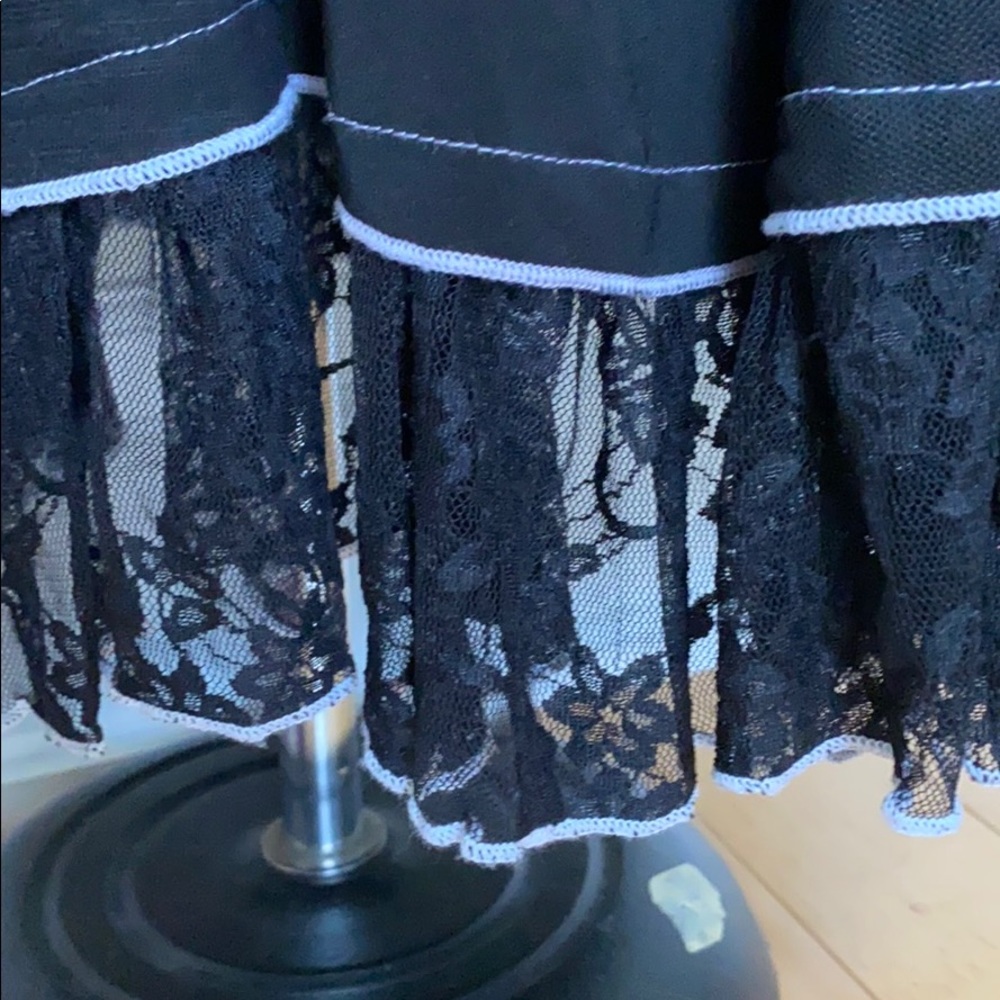 Miss Nikky Dress - Picture 5 of 12